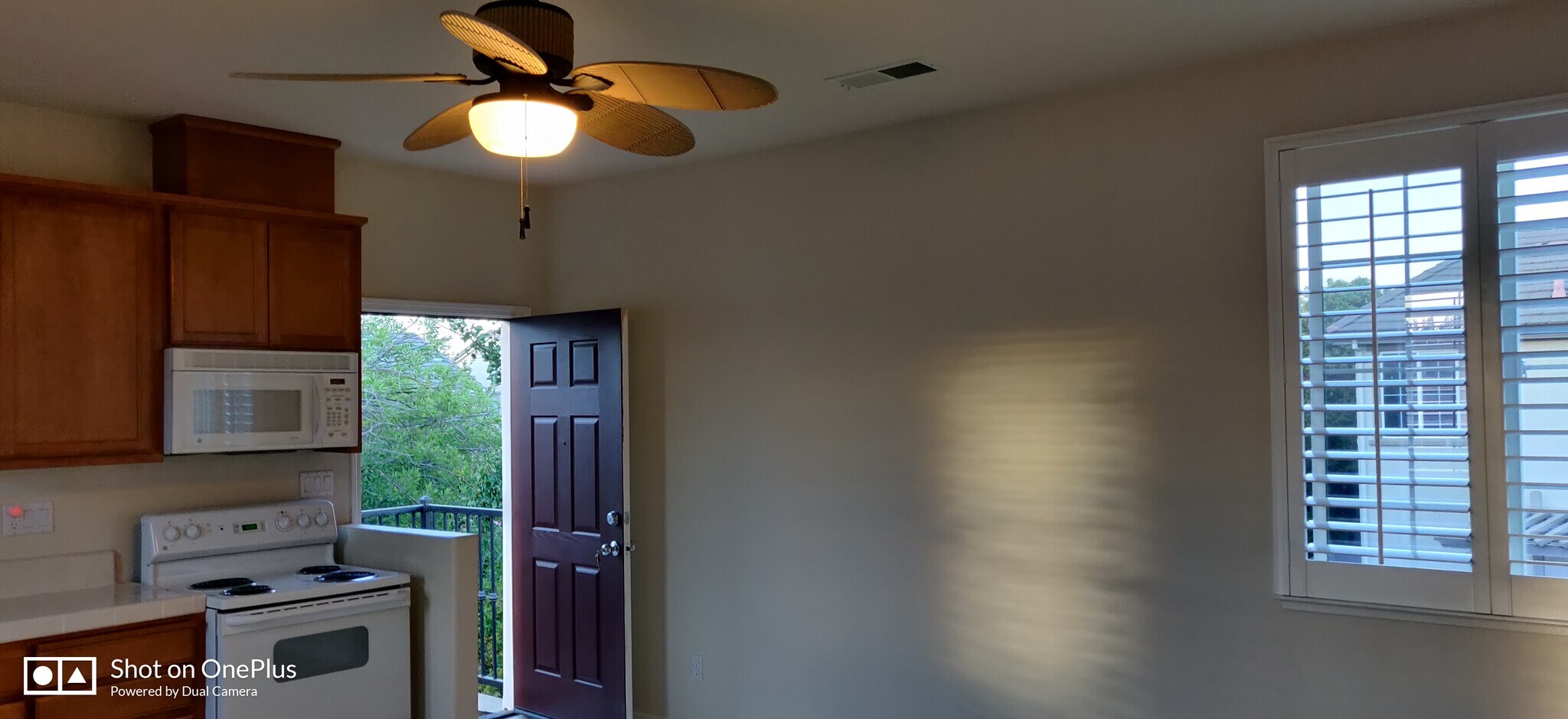 Building Photo - 606 Leah Ln