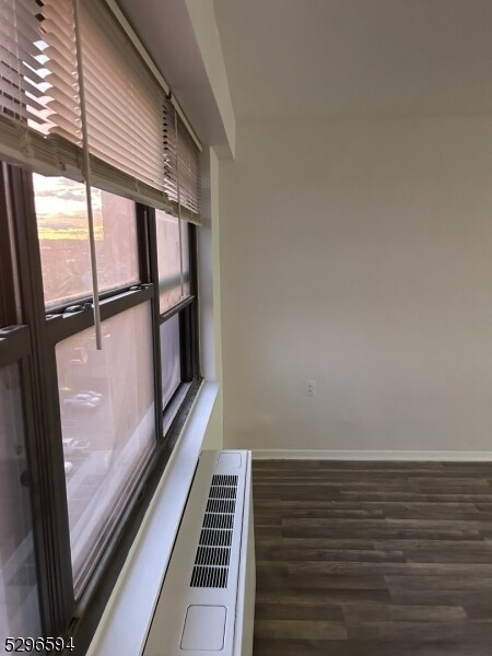 Building Photo - 285 Aycrigg Ave