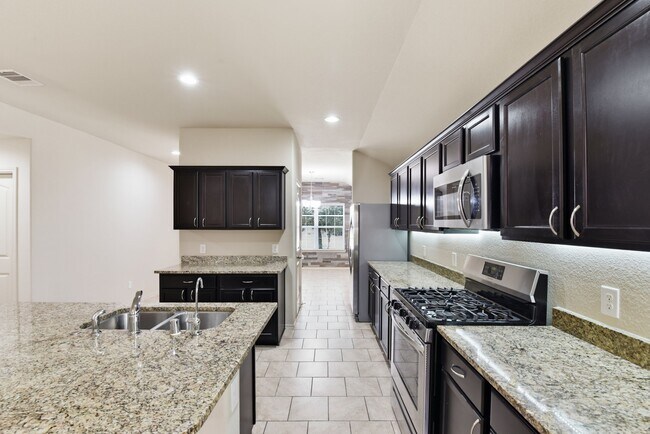 Building Photo - 23714 Shortleaf Pine Dr