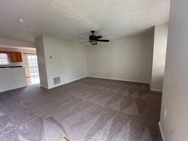 Building Photo - 114 Seabreeze Ln