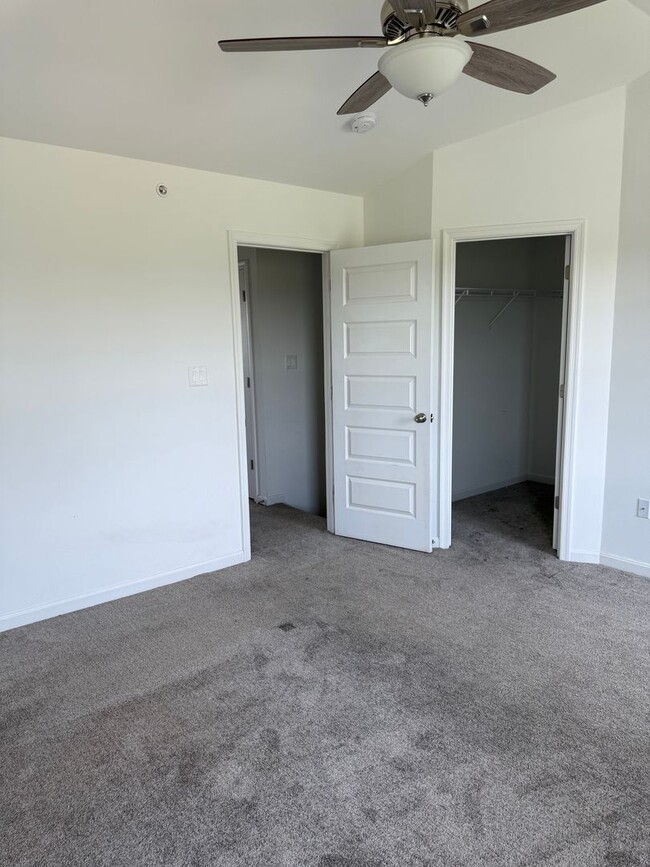 Building Photo - 11106 Gopher Dr N