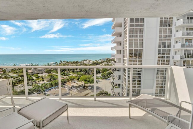 Building Photo - 2715 N Ocean Blvd