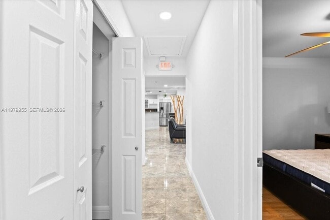 Building Photo - 2925 Coral Shores Dr