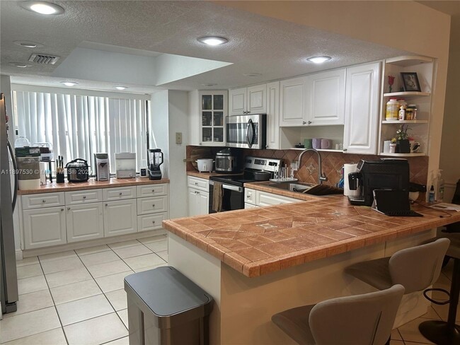 Building Photo - 11810 SW 80th St