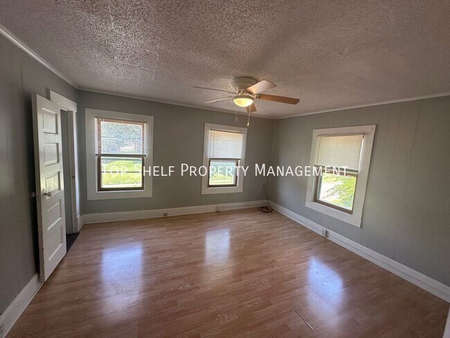 Building Photo - 1215 Guthrie Ave