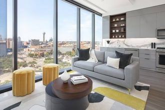 Building Photo - 1944 N Field St