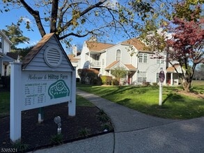 Building Photo - 75 Homestead Ln