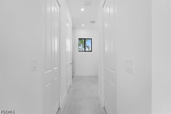 Building Photo - 3234 NW 21st Terrace
