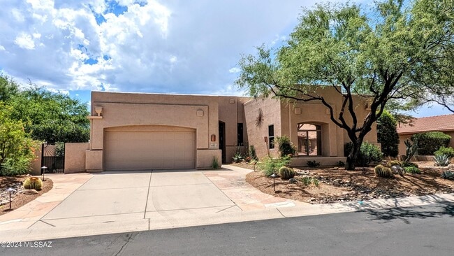 Building Photo - 38851 S Moonwood Dr