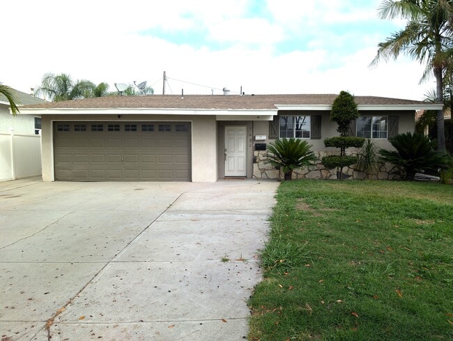 Building Photo - 7635 Birchleaf Ave