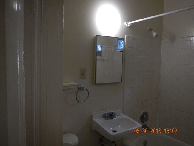 Building Photo - 430 Westcott St