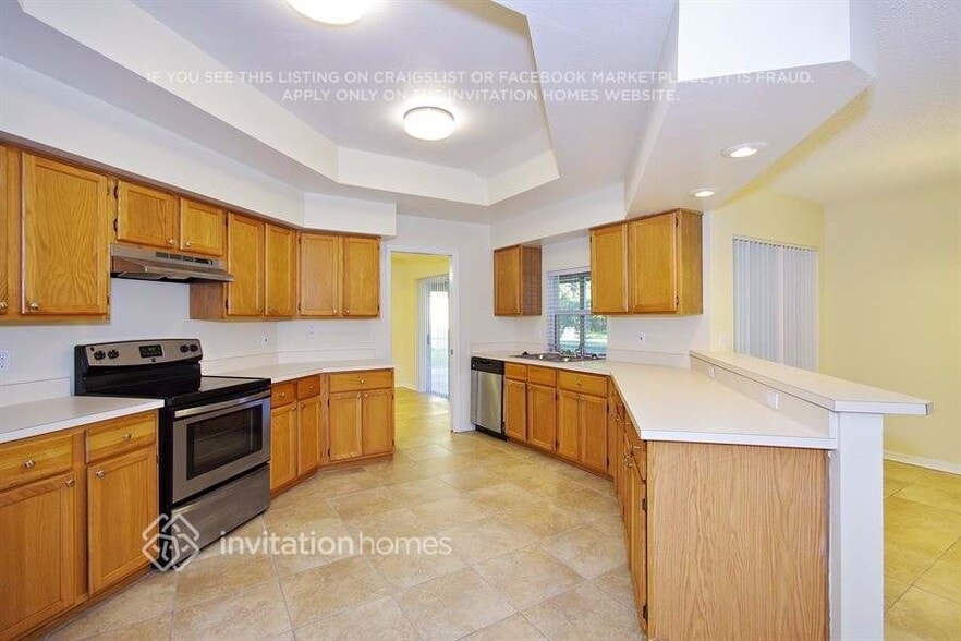 Building Photo - 20407 Melville St