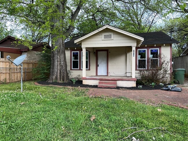 Front yard - 3814 10th Ave SW