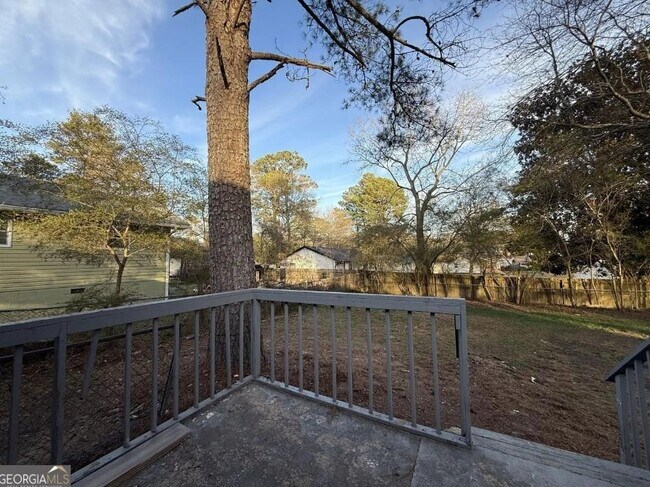 Building Photo - 7016 Adel Ln