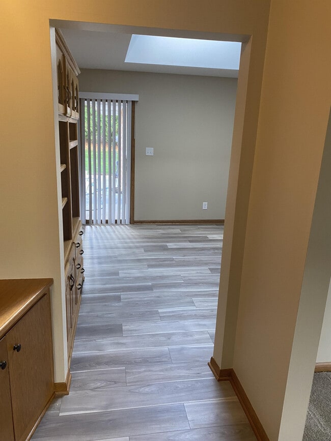 Building Photo - 18105 Milwaukee Ave