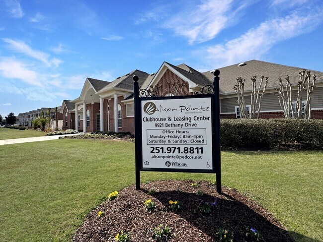 Building Photo - 19364 Chelsey Dr
