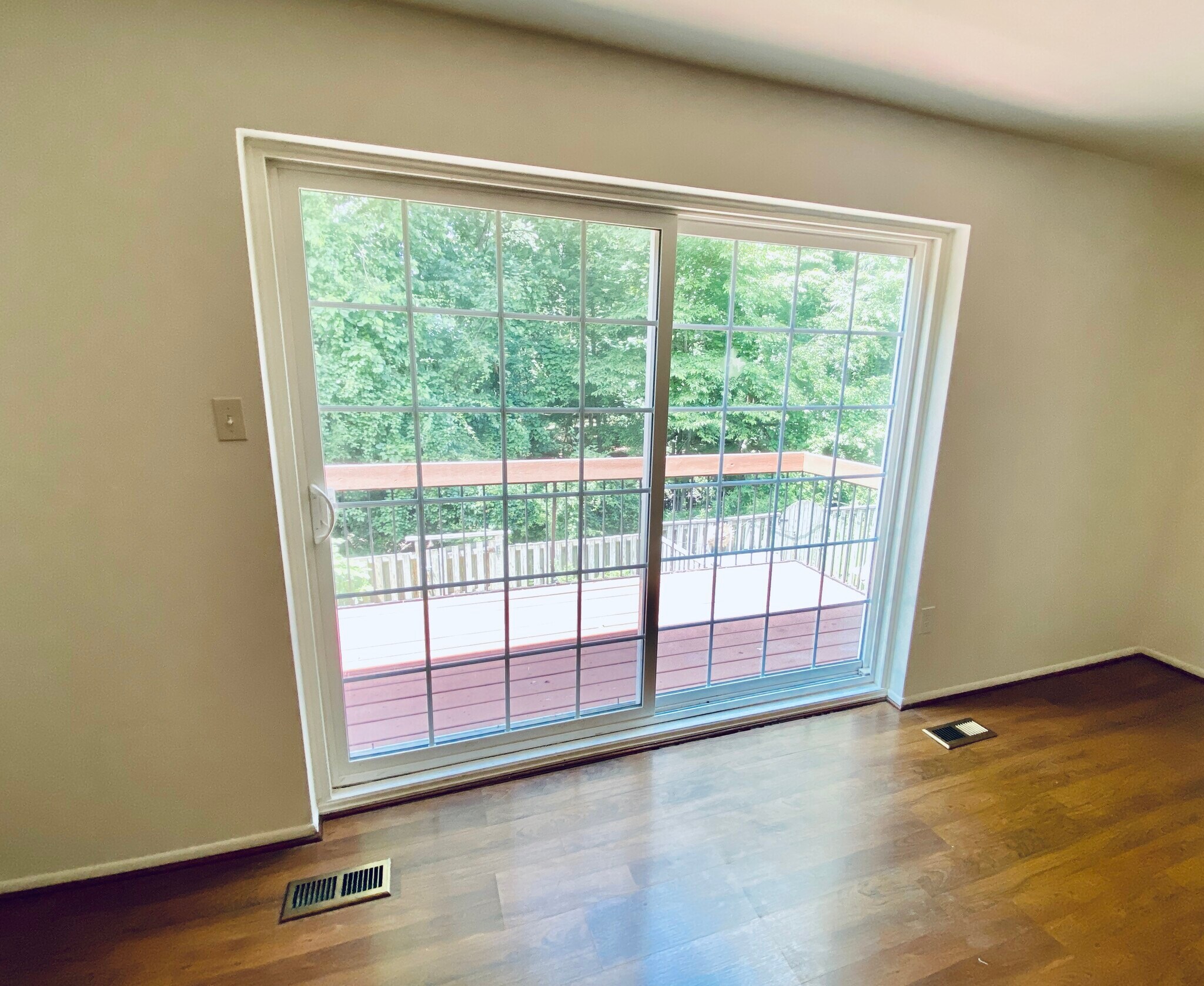 Building Photo - 10690 High Beam Ct