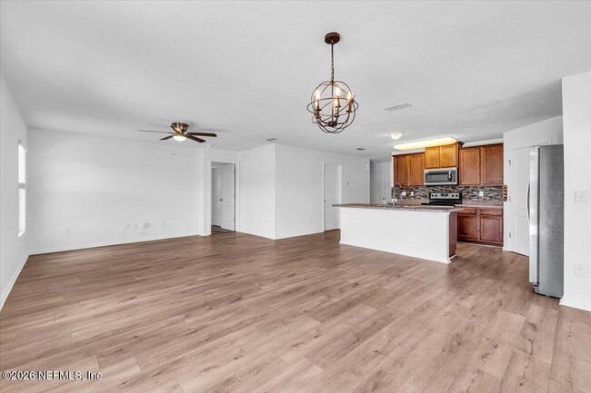 Building Photo - 10281 Magnolia Hills Dr