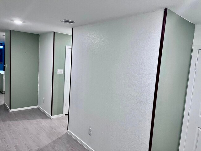 Building Photo - 21126 Trivento Dr