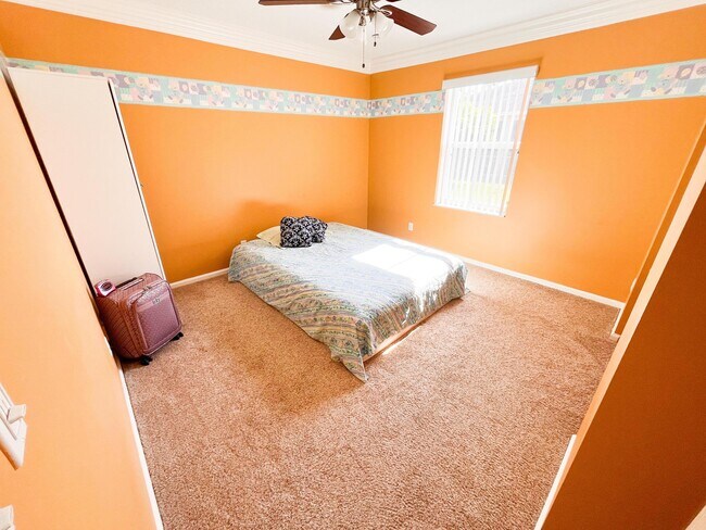 Building Photo - 1305 Monteray Way