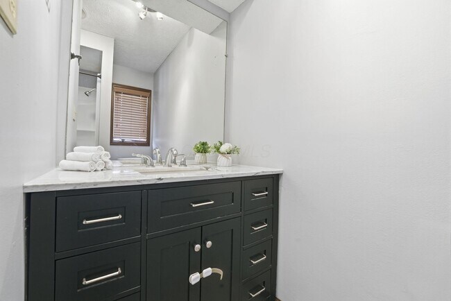 Building Photo - 13040 Duncan Plains Rd NW