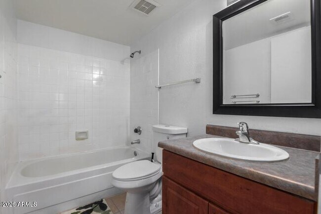 Building Photo - 5995 N 78th St