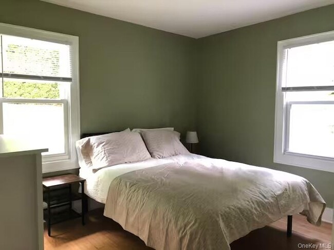 Building Photo - 96 Orange St