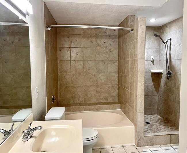 Building Photo - 2450 Wickersham Ln