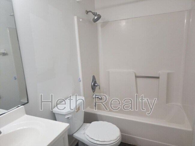 Building Photo - 4647 Barnes Rd S