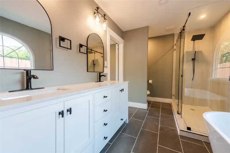 Building Photo - 11027 Genetta Dr