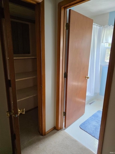 Building Photo - 1619 W Arlington Rd