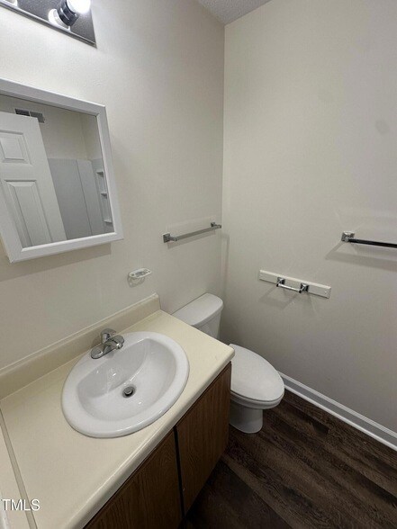 Building Photo - 3522 Ivy Commons Dr