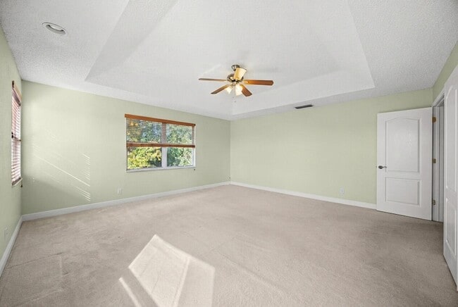 Building Photo - 18051 Rhumba Way