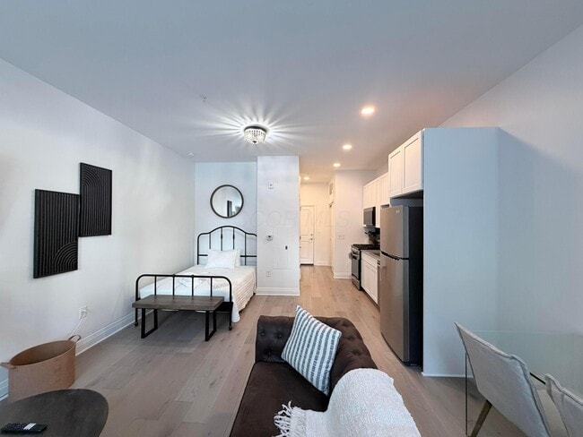 Building Photo - 6640 Mooney St