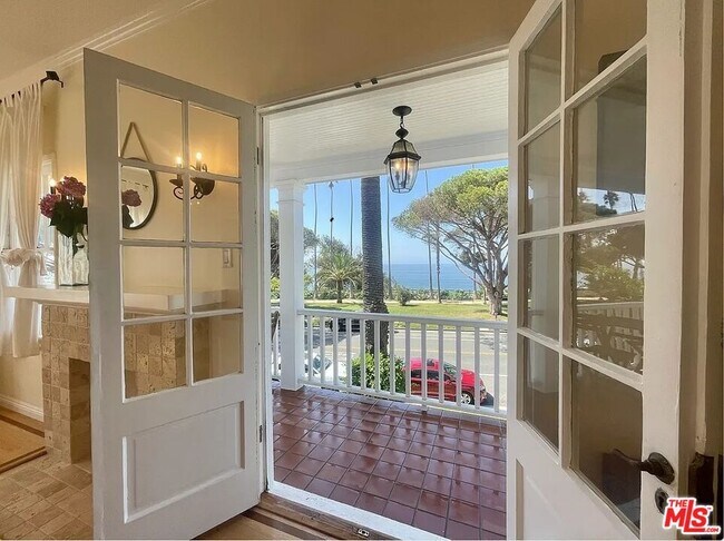 Building Photo - 849 Ocean Ave