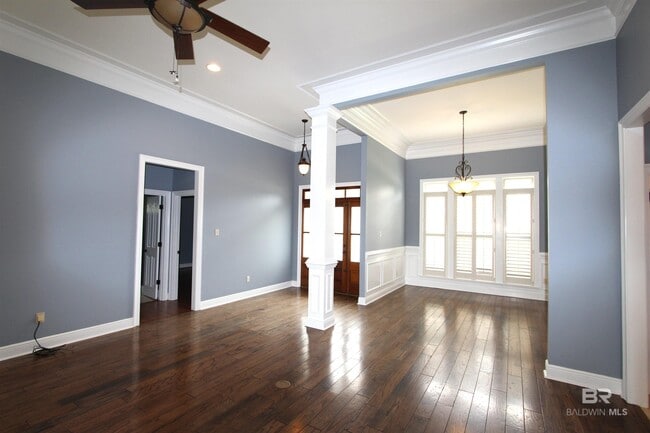 Building Photo - 9948 Sommerset Dr
