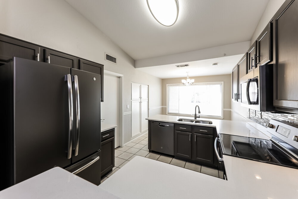 Building Photo - 7706 W San Miguel Ave
