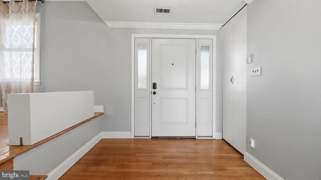 Building Photo - 1703 Tioga Rd