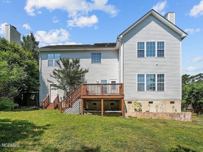Building Photo - 1010 Meridian Dr