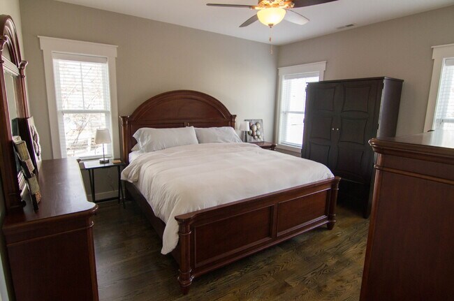 Building Photo - **COMING SOON!!** Furnished Custom-Built H...