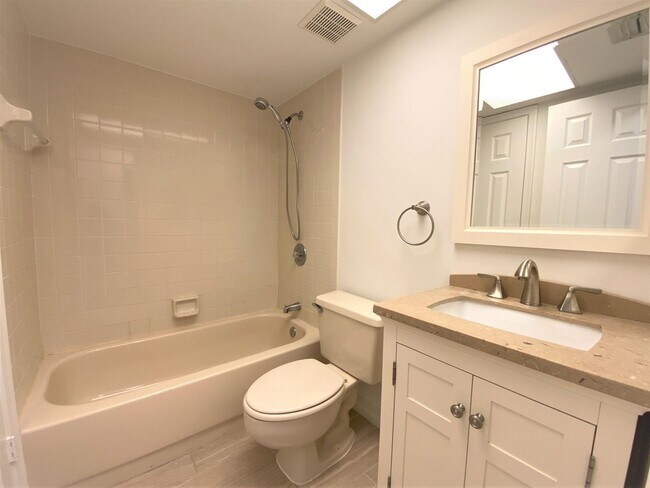 Building Photo - ** REGENCY WOODS ** 3 BED / 2 BATH - CONDO - CARPORT - SOUTH NAPLES - ANNUAL RENTAL