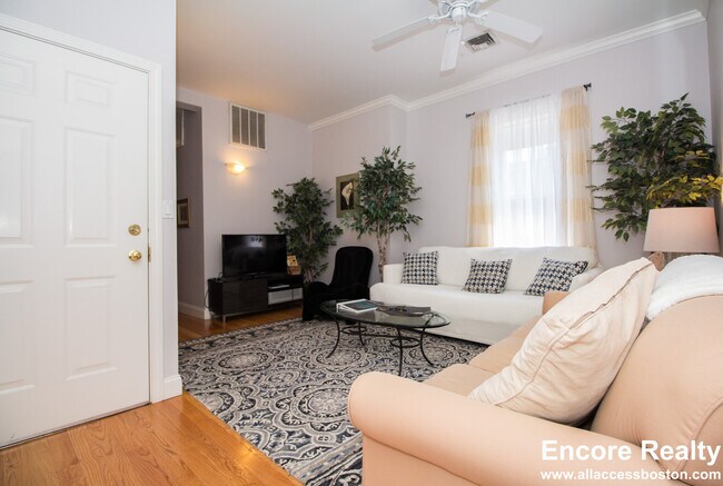 Building Photo - 7 Harvard Square