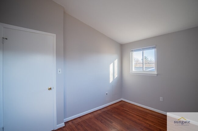 Building Photo - 7411 Kathydale Rd