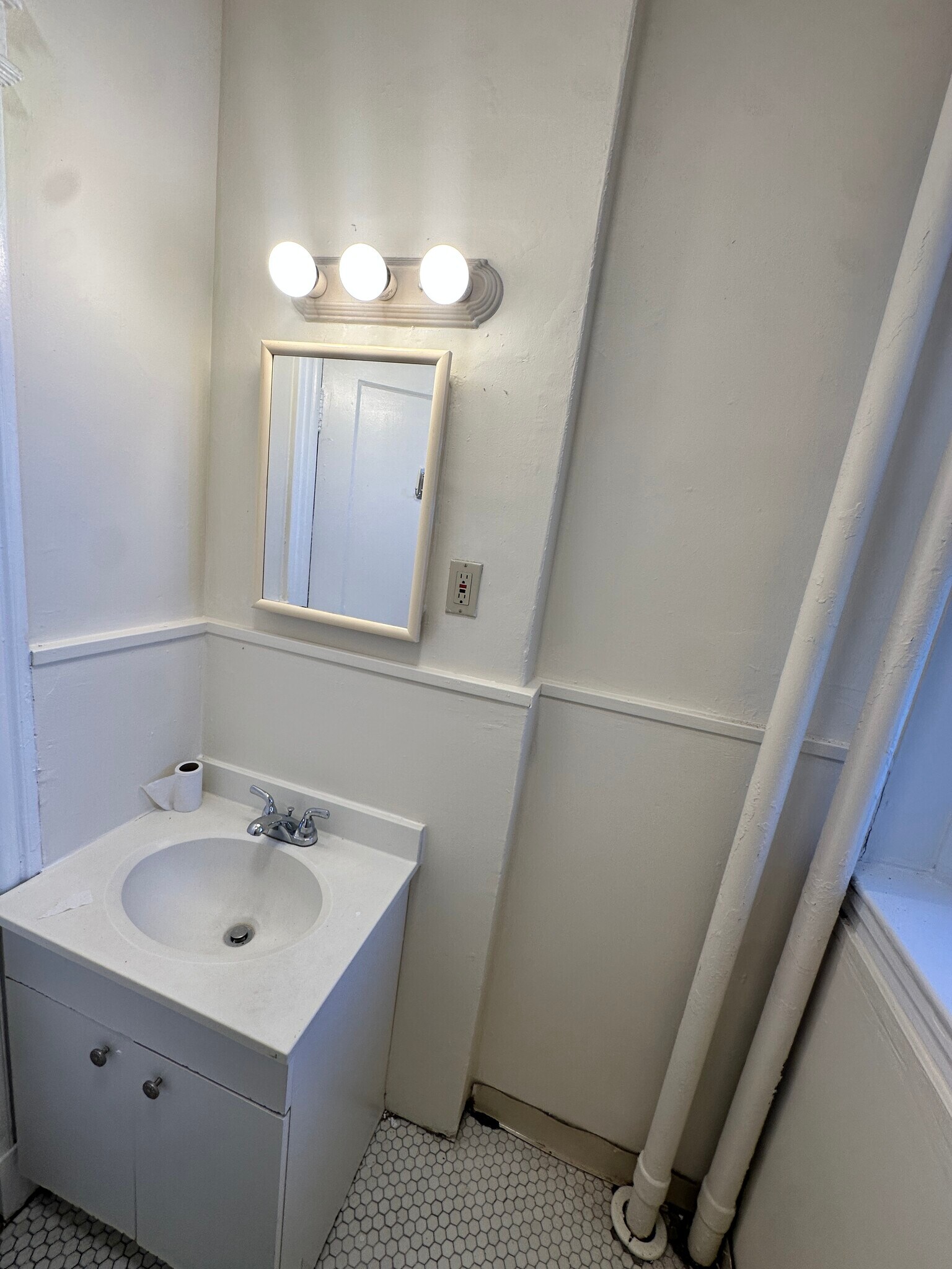 Building Photo - 43 Wendell St