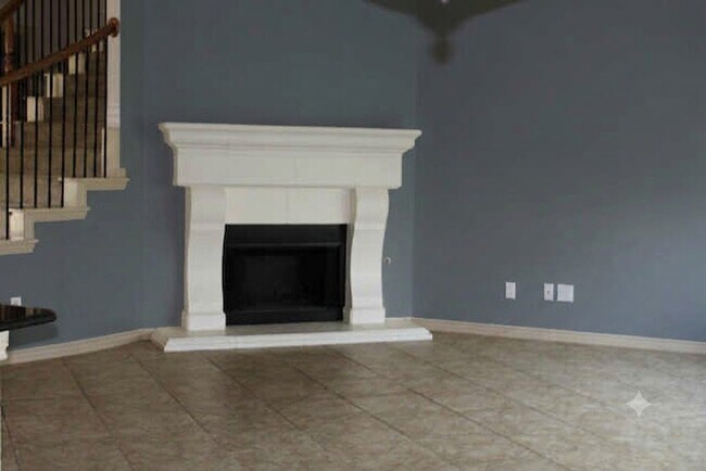 Building Photo - 3410 Somerset Ln