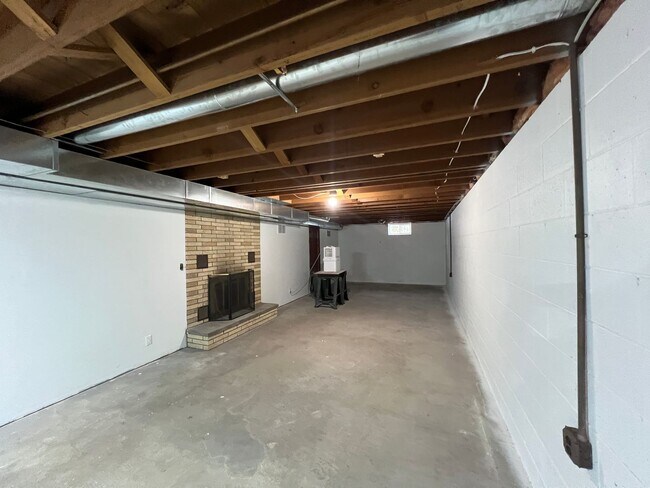 Building Photo - Click the “Apply Now” button or email wapmrentals@gmail.com for a prompt response.