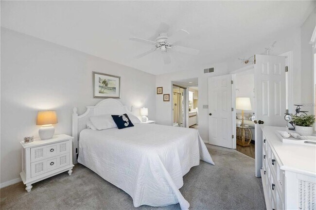 Building Photo - 433 Cerromar Ln