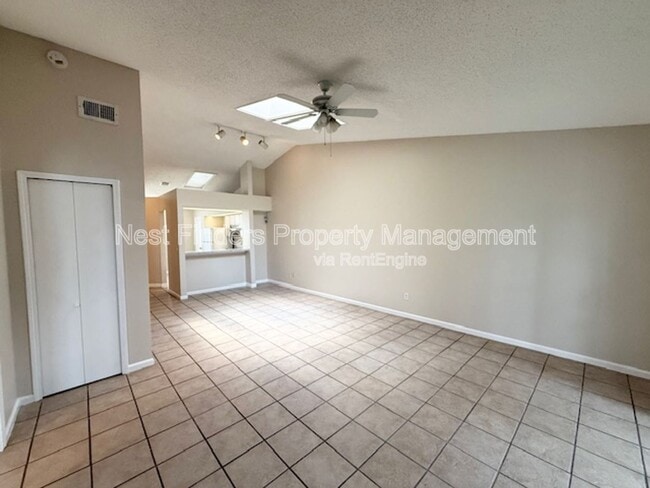 Building Photo - 11746 White Horse Rd