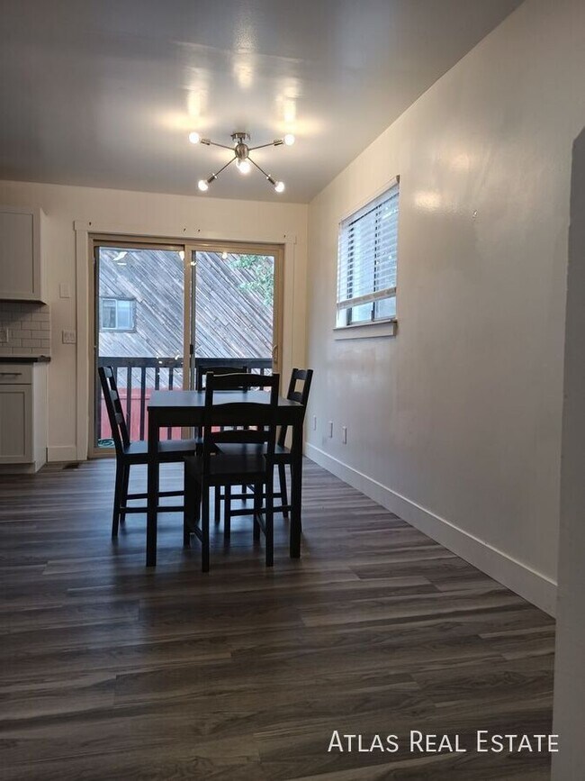 Building Photo - 1131 W 650 N St