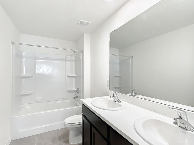 Building Photo - NEW HOME: 5/3: OCALA CROSSINGS SOUTH